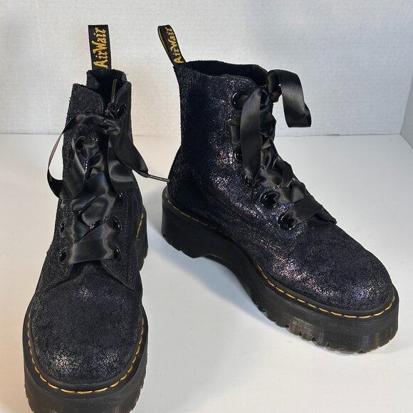 Ladies size 10 Dr Martens New Platform Molly Boots - Picture 3 of 15